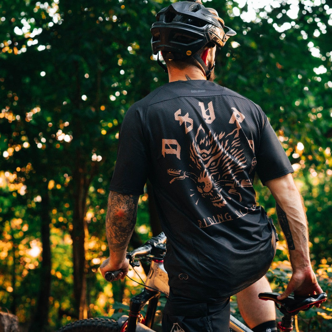 Hellhound | Short Sleeve | Flowteq™ Jersey – DFYRS