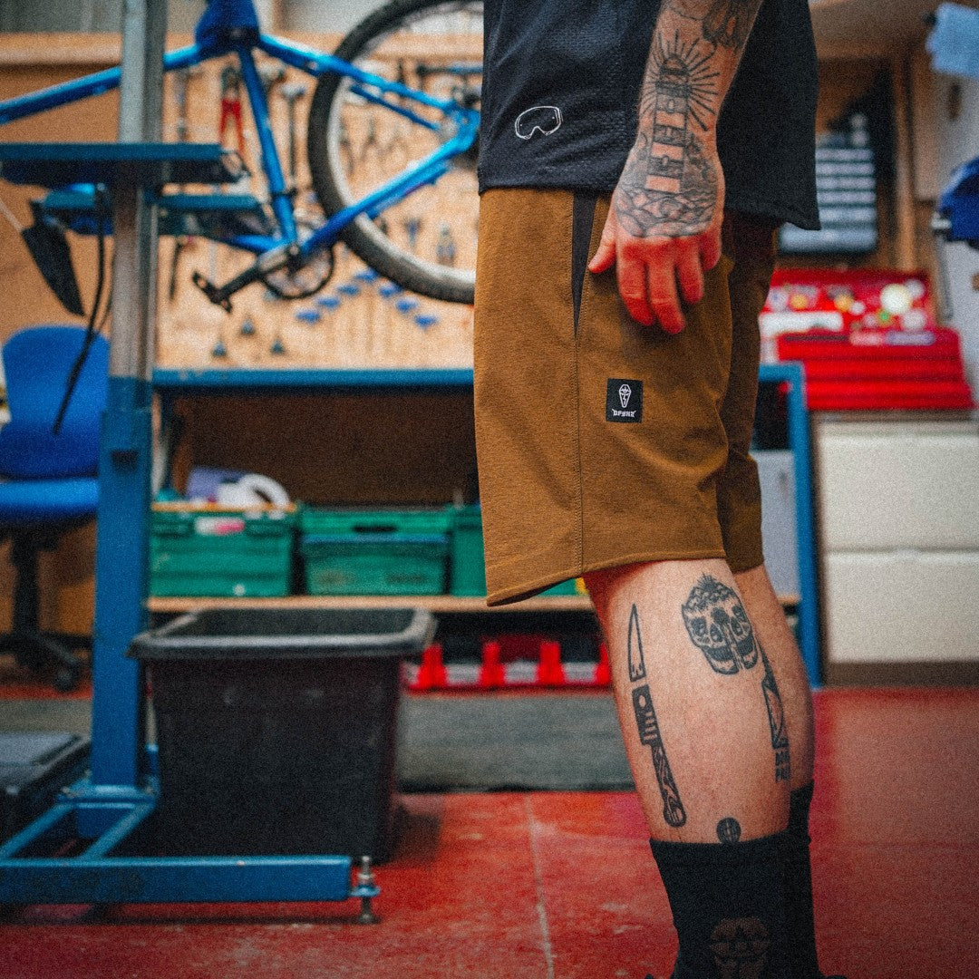 Spectre | Trail Short | Shovel Rust