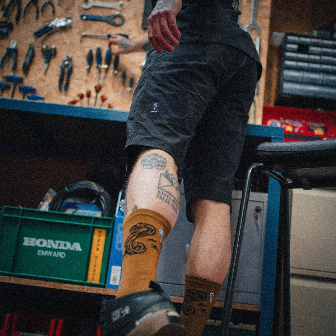 Spectre | Trail Short | Shadow Black