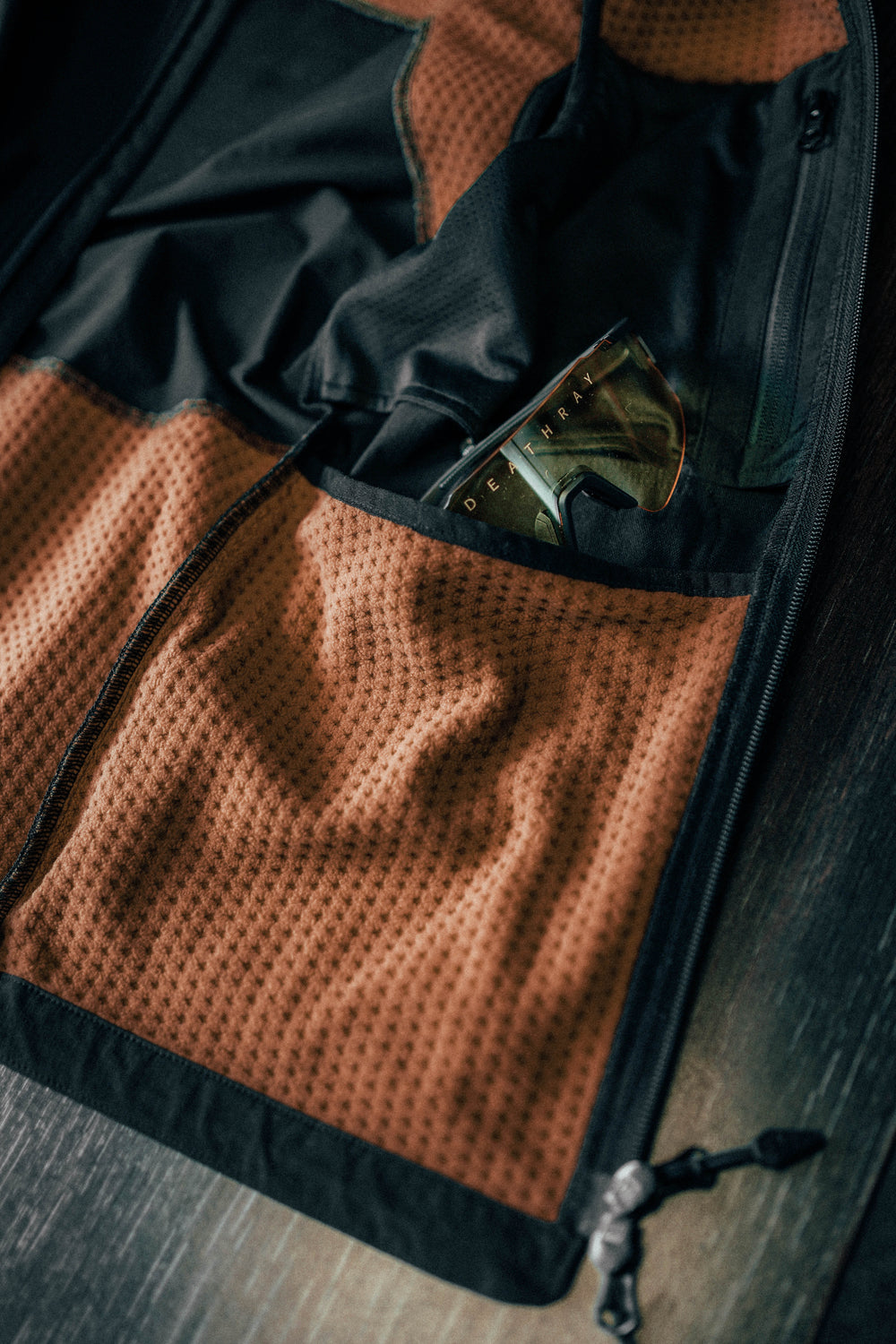 Hauler | Trail Vest | Shadow Black