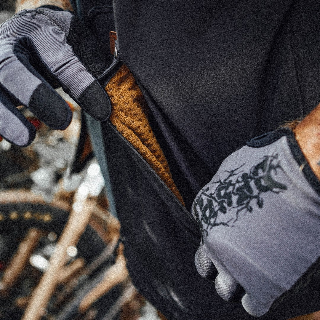 Hauler | Trail Vest | Shadow Black