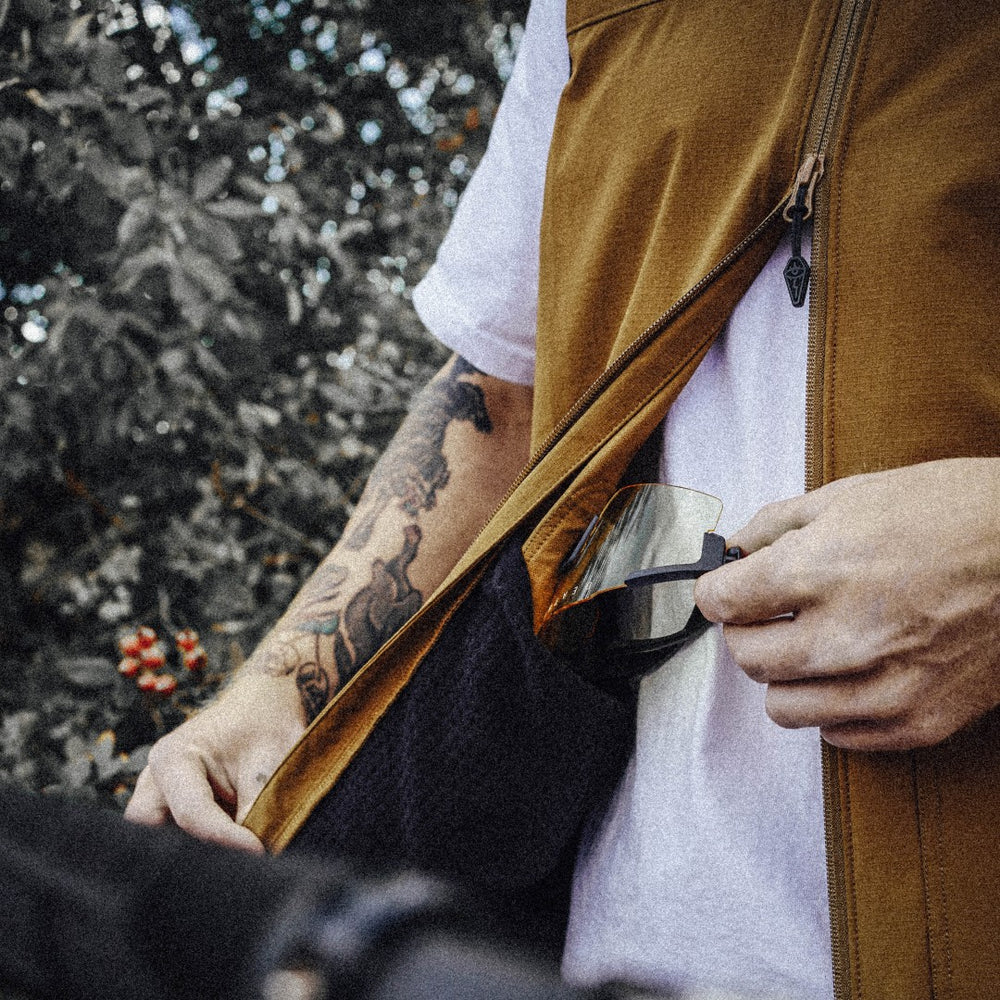 Hauler | Trail Vest | Shovel Rust