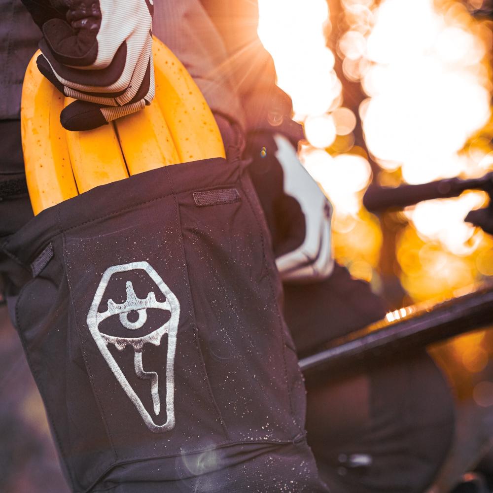 Cryptkeeper | All Season Trail Short | Stealth Grey