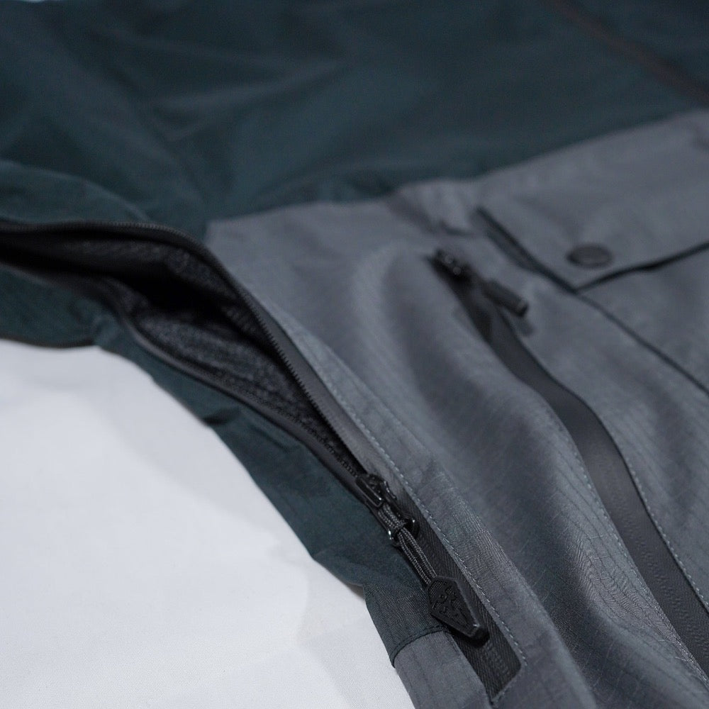 【新品未使用タグ付き】FCRB BACK STRIPE ANORAK TIGHTBOOTH - SUCKER STRIPE ANORAK GREY L